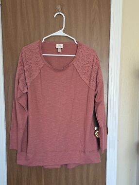 Knox Rose Lace Shoulder Long-Sleeve Top Large